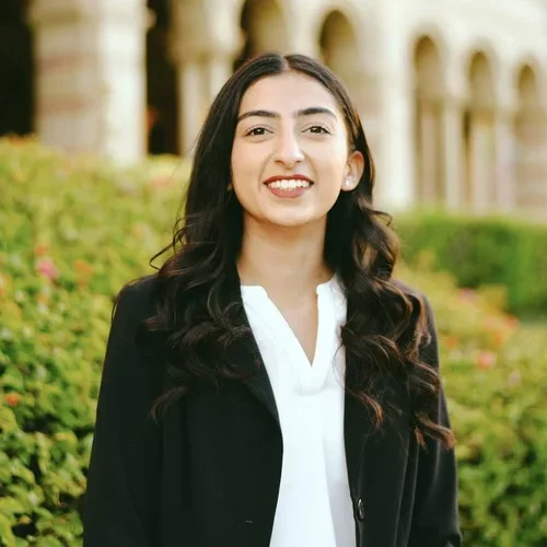 Headshot of Stuti Pradhan