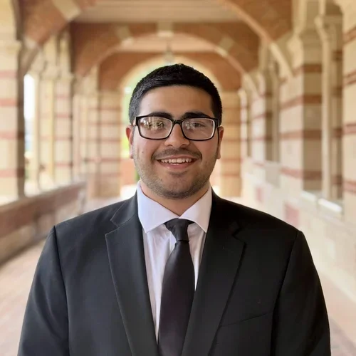 Professional Headshot of Mahan Pourfakhr